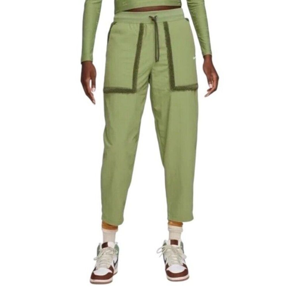 Nike Green Ankle Cropped Pants